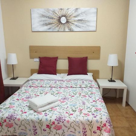 Picasso Apartamento مْبيسينداريو المظهر الخارجي الصورة